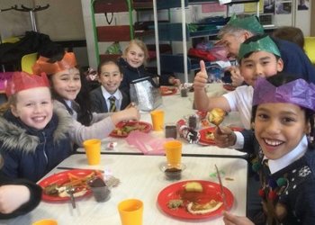 The children loved their Festive Lunch today!