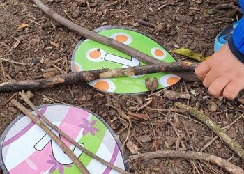 Nursery enjoyed an Easter egg hunt at forest school today. Some jigsaw pieces , some numerals and some blank. We have some good mathematicians and super detectives.