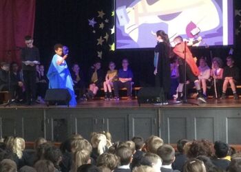 5H gave us a treat of a show with their Viking Proud showcase this morning. They told us the story of Thor and the Giants! Well done 5H!